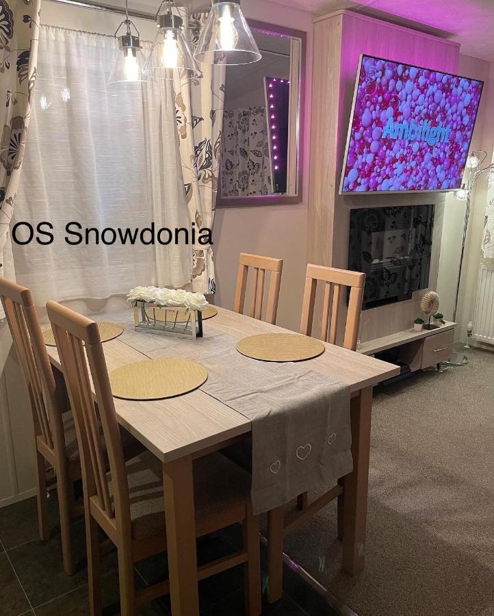 Snowdonia Holidays Caravan Hire - Aberdunant Park - 111 Silver Birch Porthmadog Eksteriør bilde